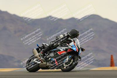 media/Jan-14-2023-SoCal Trackdays (Sat) [[497694156f]]/Turn 9 Set 2 (1130am)/